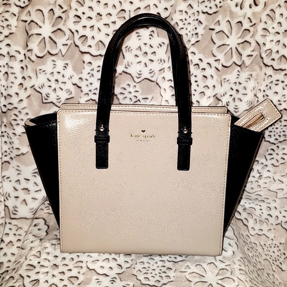 Kate spade ♠️ Crossbody